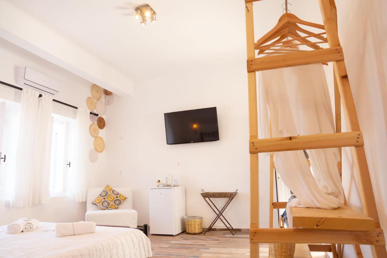 Gigi Rooms Poros Town Exteriör bild