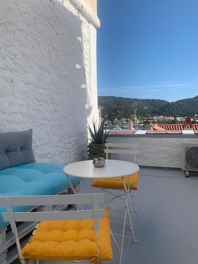 Gigi Rooms Poros Town Exteriör bild