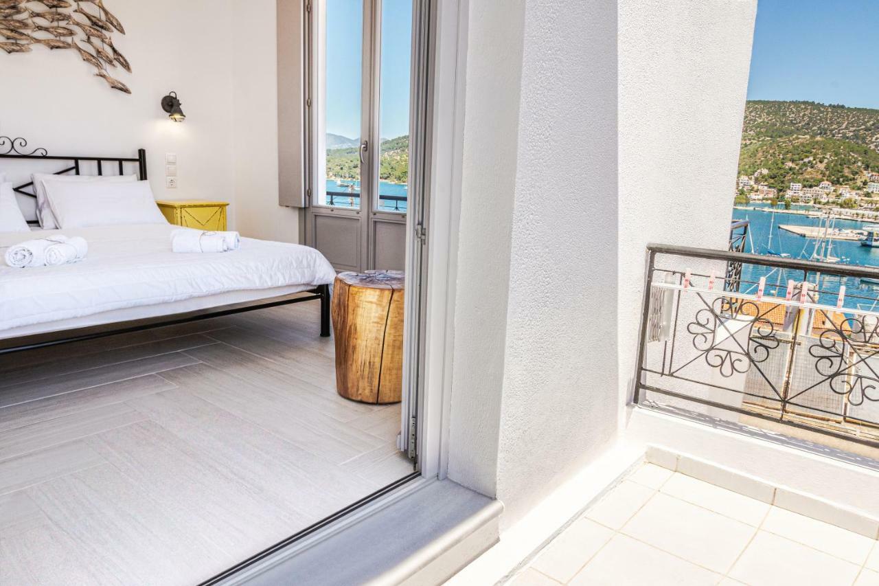 Gigi Rooms Poros Town Exteriör bild